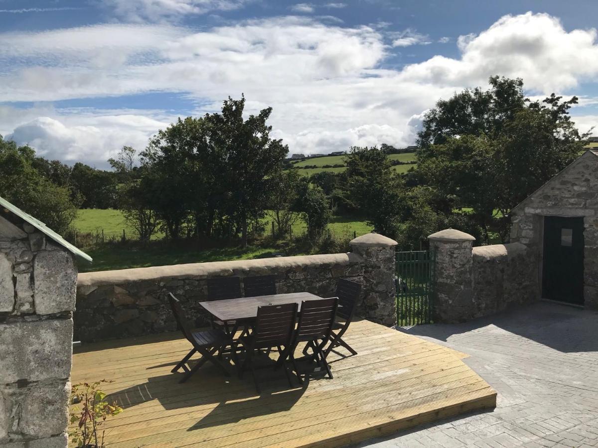 Mournes Family Cottage With Hot Tub Hilltown Exterior photo